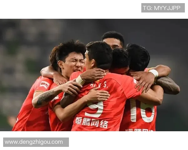 恒大与苏宁激战正酣争冠之路谁能笑到最后引发球迷热议